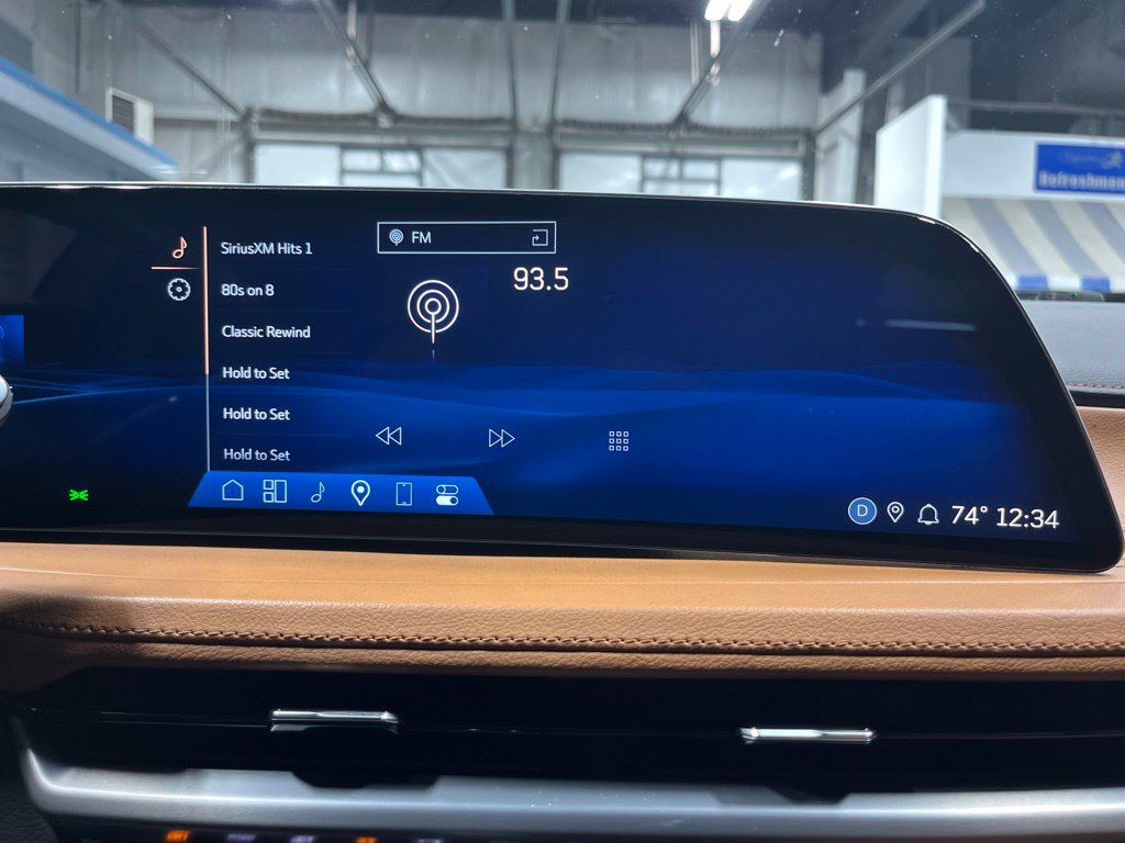 Used 2024 Cadillac XT4 Premium Luxury w/ Active Safety Package AWD/4WD image 35