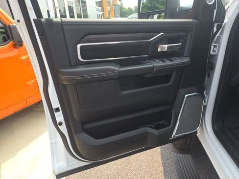 New 2025 RAM 2500 Laramie image 10