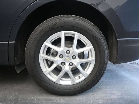 Used 2022 Chevrolet Equinox LS AWD/4WD image 13