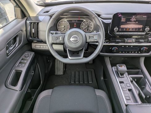 New 2025 Nissan Pathfinder SV w/ SV Premium Package image 16