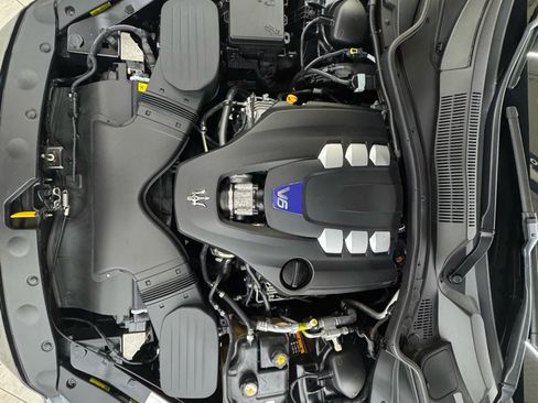 Used 2020 Maserati Quattroporte S image 48