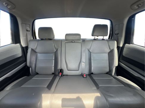 Used 2018 Toyota Tundra Limited w/ Limited Premium Package AWD/4WD image 14