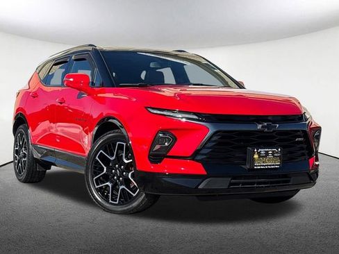 Used 2023 Chevrolet Blazer RS w/ LPO, Roadside Safety Package image 2