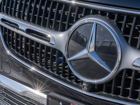 Used 2023 Mercedes-Benz GLC 300 4MATIC image 8