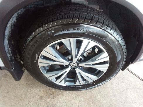 Used 2021 Nissan Rogue SV w/ Premium Package FWD image 28
