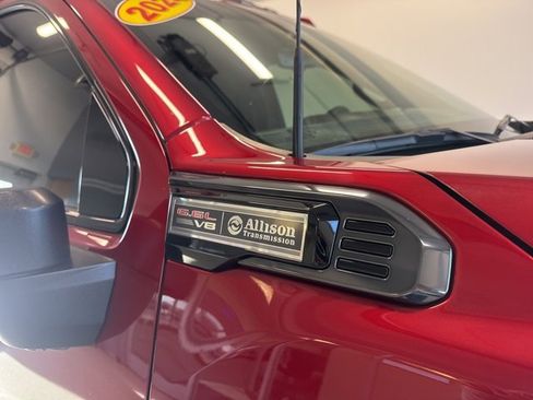 Used 2024 GMC Sierra 2500 AT4 w/ AT4 Premium Plus Package image 12