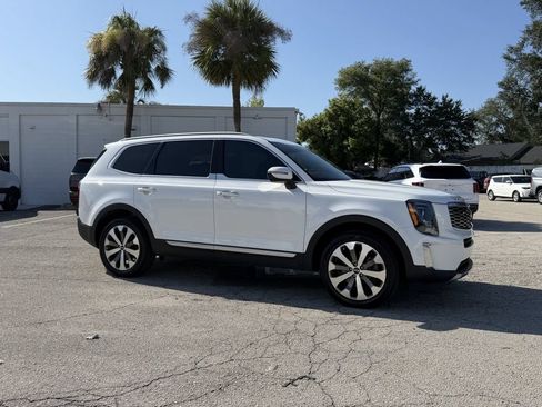 Used 2020 Kia Telluride S FWD image 2