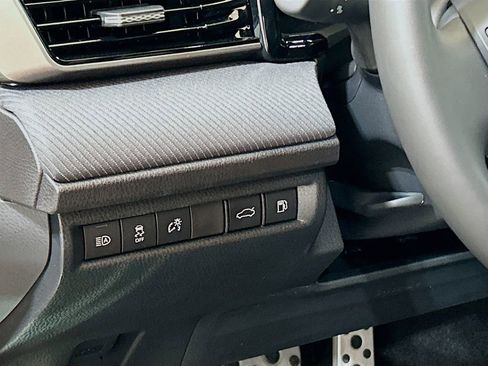 New 2026 Toyota Camry SE Nightshade image 11