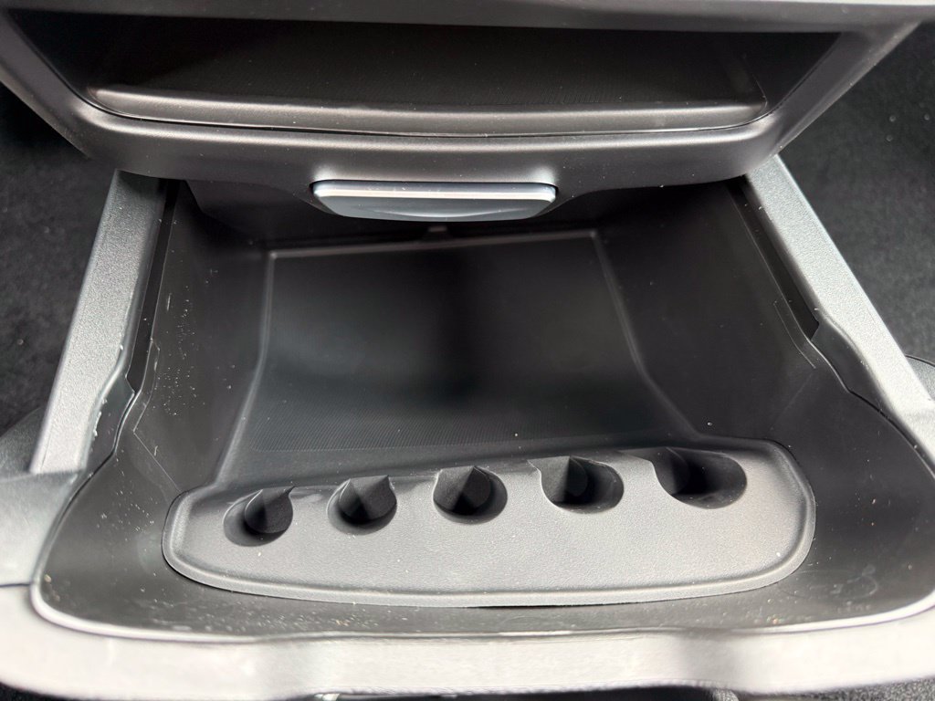 New 2027 Chrysler Pacifica Select w/ Family Tech Group FWD image 26