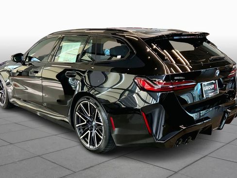 New 2026 BMW M5 Touring image 11