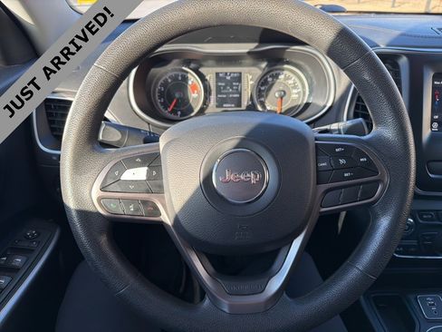 Used 2021 Jeep Cherokee Latitude image 12