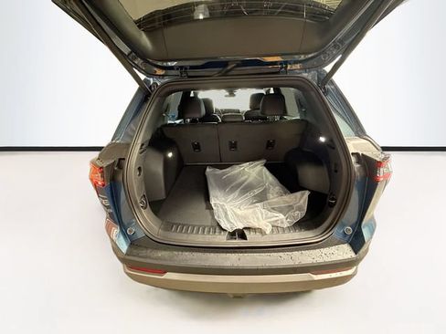 New 2026 Chevrolet Equinox LT w/ Convenience Package II FWD image 26