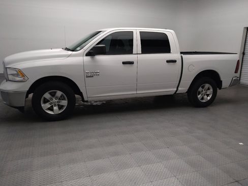 Used 2022 RAM 1500 Classic SLT RWD image 2