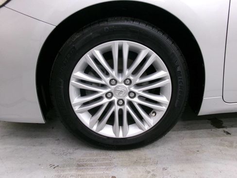 Used 2017 Lexus ES 350 Base 4dr Sedan image 2