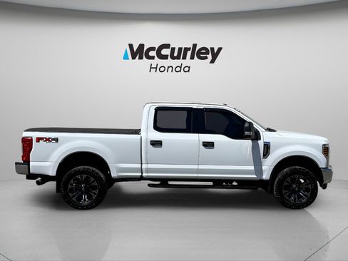 Used 2018 Ford F250 XLT w/ FX4 Off-Road Package AWD/4WD image 2