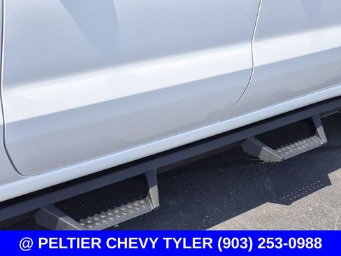 Used 2023 Chevrolet Silverado 1500 LT AWD/4WD image 10