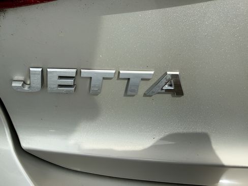 Used 2016 Volkswagen Jetta S FWD image 9