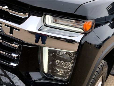 Used 2021 Chevrolet Silverado 2500 LTZ w/ LTZ Convenience Package image 28