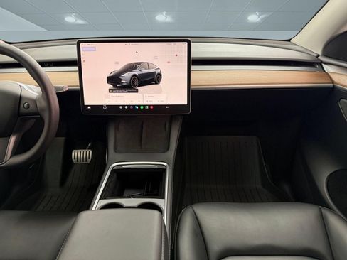 Used 2024 Tesla Model Y Performance AWD/4WD image 23