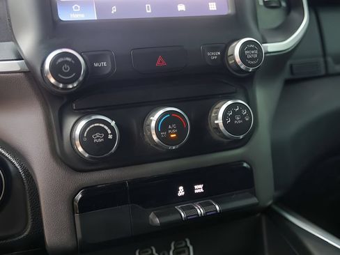 Used 2022 RAM 1500 Lone Star AWD/4WD image 18