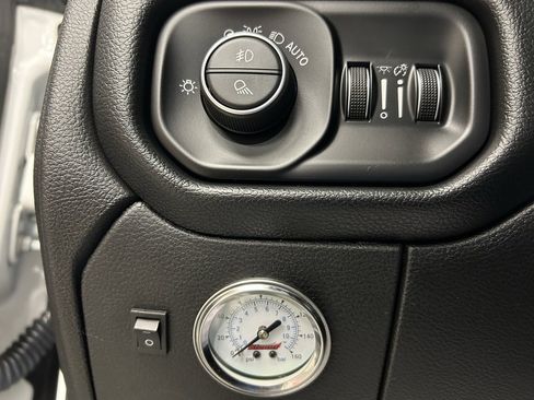 Used 2020 RAM 3500 Laramie image 13