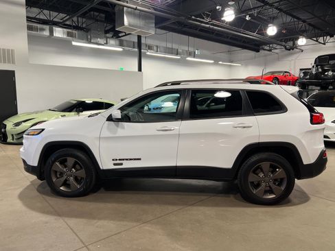 Used 2016 Jeep Cherokee 75th Anniversary image 6