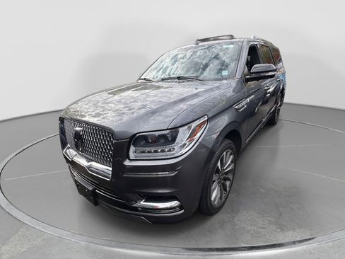 Used 2021 Lincoln Navigator L Reserve image 4
