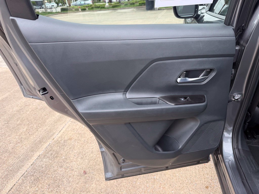 Used 2026 Nissan Kicks SV FWD image 13