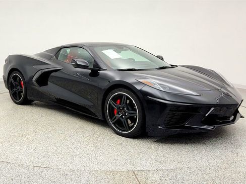 Used 2024 Chevrolet Corvette Stingray Convertible w/ 1LT RWD image 3