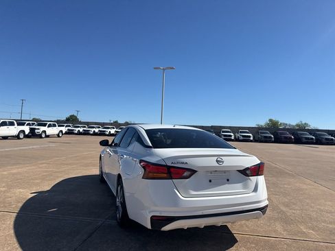 Certified 2025 Nissan Altima 2.5 S image 17