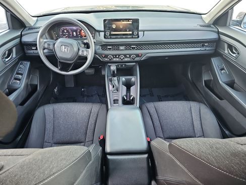 Used 2023 Honda Accord EX image 9