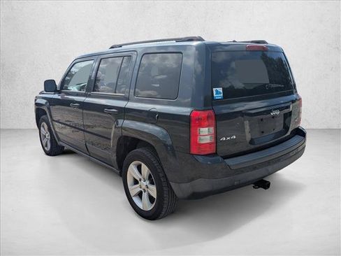 Used 2014 Jeep Patriot Latitude AWD/4WD image 7