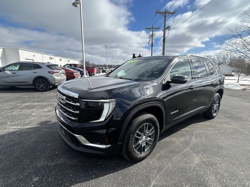 Used 2025 GMC Acadia Elevation image 11