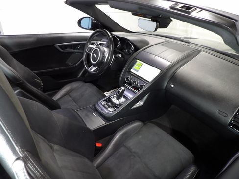 Used 2020 Jaguar F-TYPE Convertible RWD image 23