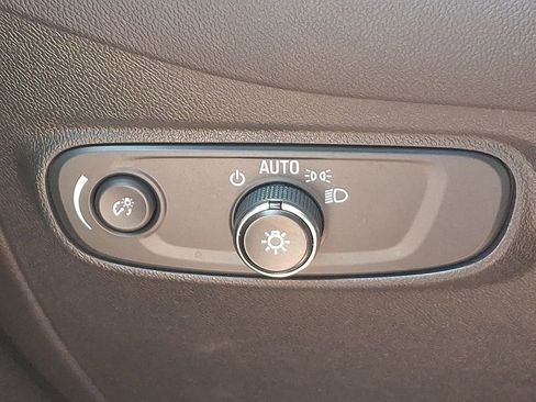 Certified 2024 Chevrolet Equinox LS w/ Driver Confidence II Package FWD image 23