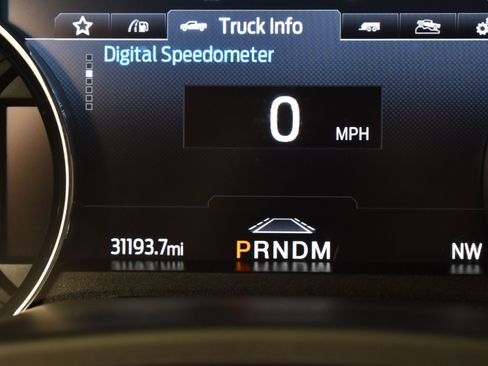 Used 2022 Ford F250 Lariat w/ Black Appearance Package image 15