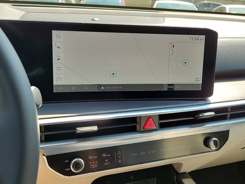 Used 2024 Kia Sorento SX image 9