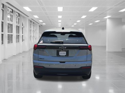 New 2027 Chevrolet Bolt LT w/ Comfort Package FWD image 6