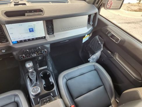 New 2026 Ford Bronco Outer Banks AWD/4WD image 12