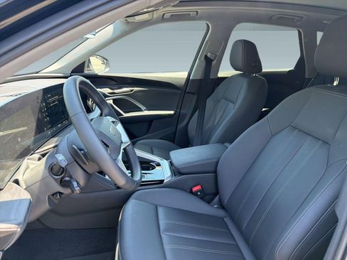 Used 2025 Audi Q5 Premium w/ Convenience Package AWD/4WD image 5