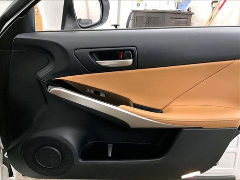 Used 2018 Lexus IS 300 AWD image 23