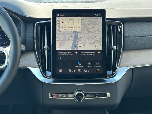 New 2026 Volvo XC90 B5 Plus image 13