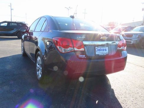 Used 2016 Chevrolet Cruze LS image 6