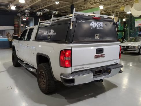 Used 2019 GMC Sierra 1500 SLE w/ SLE Value Package AWD/4WD image 10