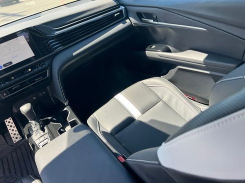 Used 2026 Toyota Camry SE w/ Convenience Package AWD/4WD image 15