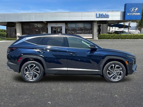 New 2025 Hyundai Tucson Limited image 8