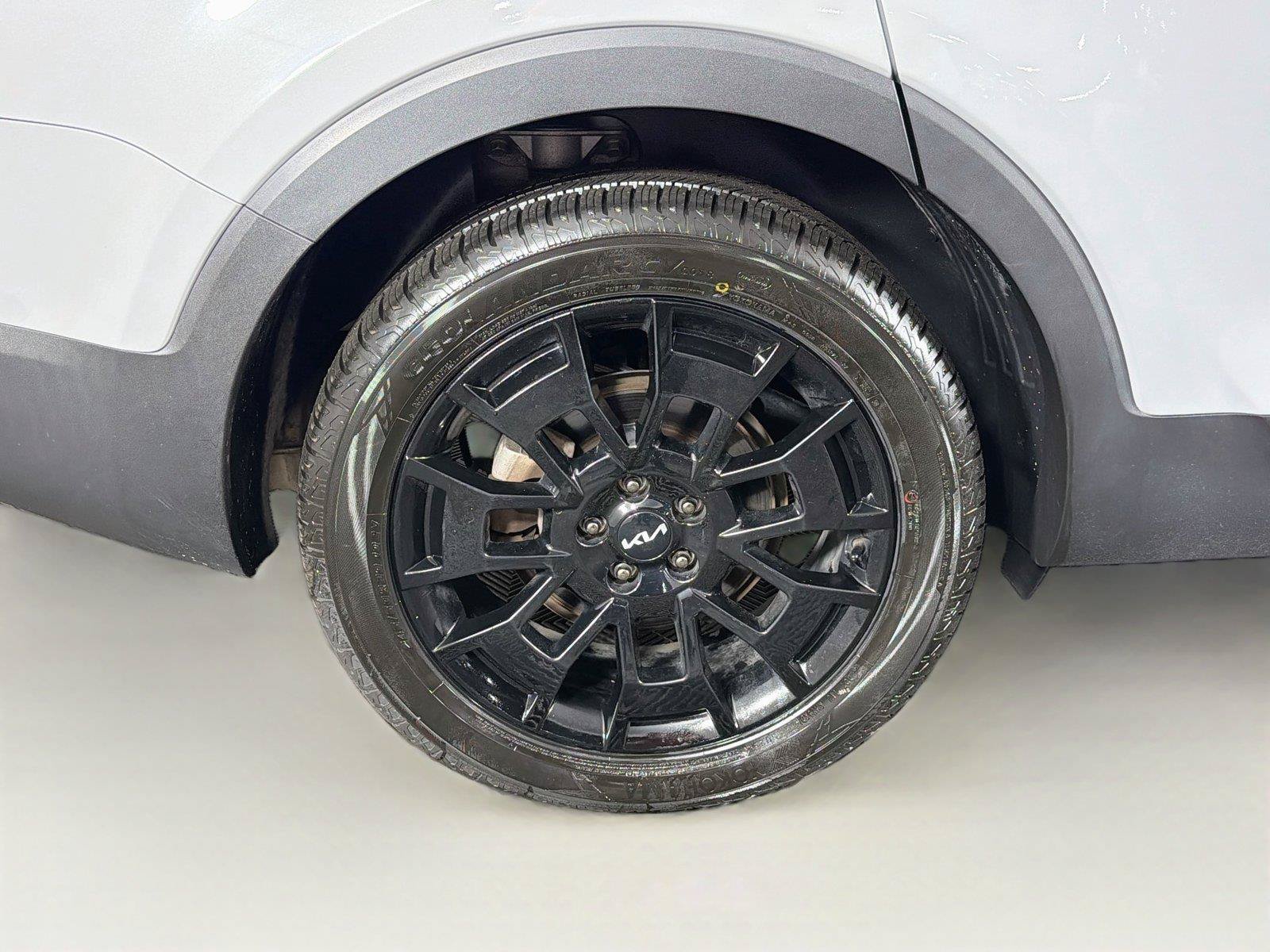 Used 2022 Kia Telluride SX w/ Nightfall Edition Package AWD/4WD image 35