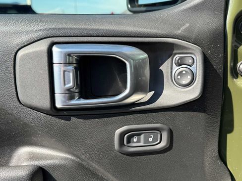 Used 2023 Jeep Wrangler Sport AWD/4WD image 14