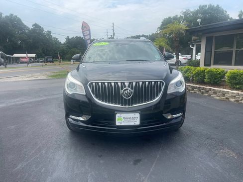 Used 2017 Buick Enclave Premium FWD image 2