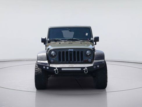 Used 2016 Jeep Wrangler Unlimited Rubicon w/ Max Tow Package AWD/4WD image 3